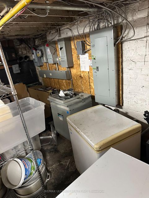 Photo 11 at 507 Queen Street, Waterfront Communities C1, Toronto