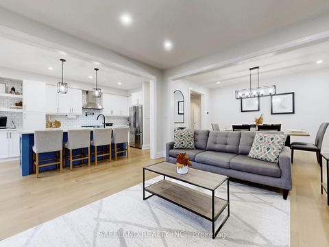 Photo 5 at 14 Grey Wing Avenue, Keswick South, Georgina