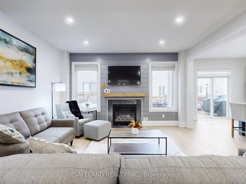 Photo 6 at 14 Grey Wing Avenue, Keswick South, Georgina