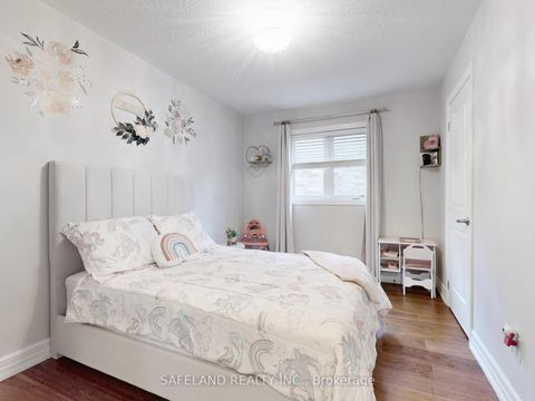 Photo 26 at 14 Grey Wing Avenue, Keswick South, Georgina