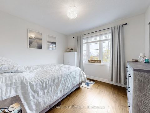 Photo 30 at 14 Grey Wing Avenue, Keswick South, Georgina