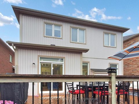 Photo 35 at 14 Grey Wing Avenue, Keswick South, Georgina