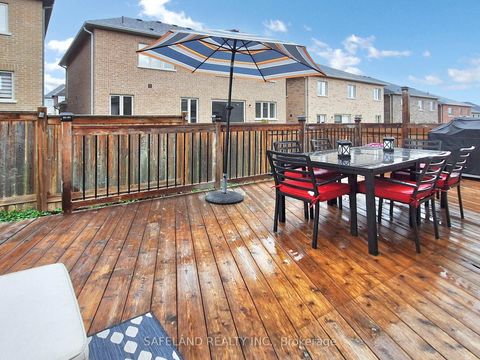 Photo 39 at 14 Grey Wing Avenue, Keswick South, Georgina