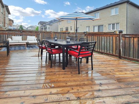 Photo 40 at 14 Grey Wing Avenue, Keswick South, Georgina