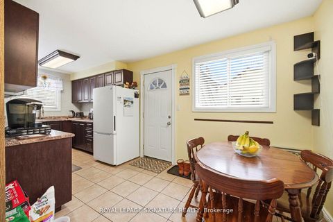 Photo 9 at 204 Medina Court, Lakeview, Oshawa