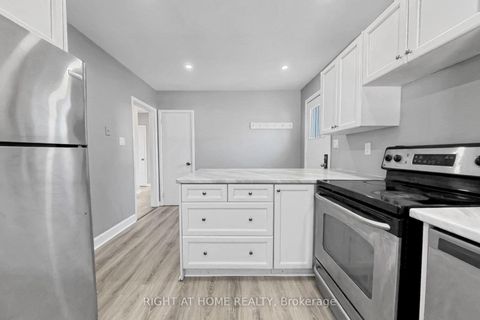 Photo 13 at 19 Alfred Street W, Allandale, Barrie