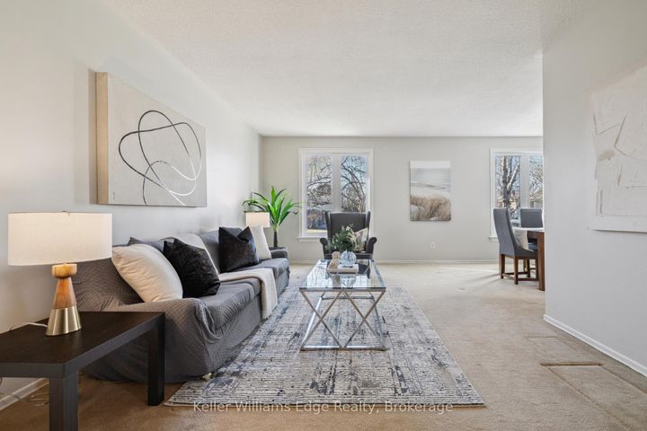 Photo 7 at 2268 Wyandotte Drive, WO West, Oakville