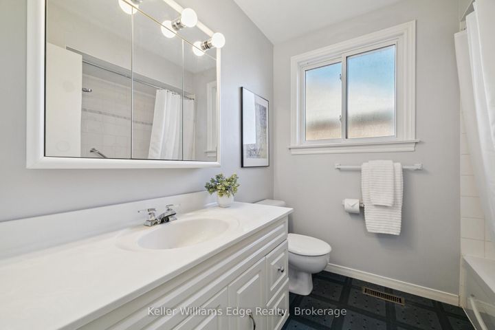 Photo 28 at 2268 Wyandotte Drive, WO West, Oakville