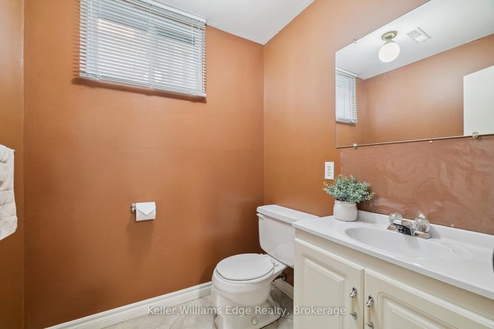 Photo 37 at 2268 Wyandotte Drive, WO West, Oakville