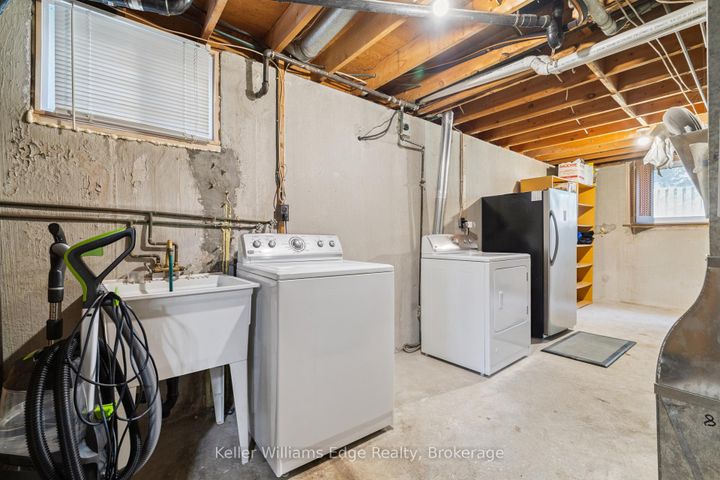 Photo 38 at 2268 Wyandotte Drive, WO West, Oakville