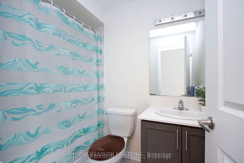 Photo 12 at 12 - 490 Beresford Path, Central, Oshawa