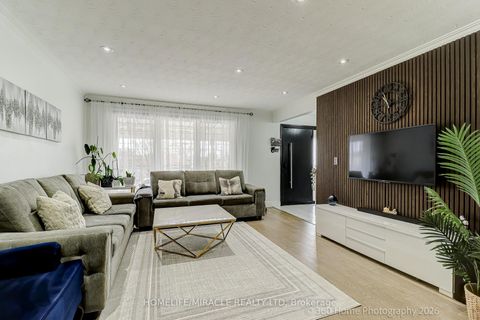 Photo 6 at 78 Cherrylawn Avenue, Humber Summit, Toronto