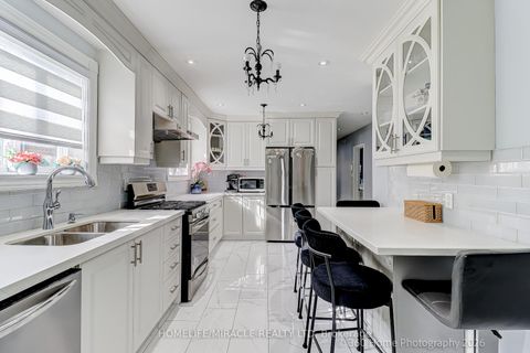 Photo 9 at 78 Cherrylawn Avenue, Humber Summit, Toronto