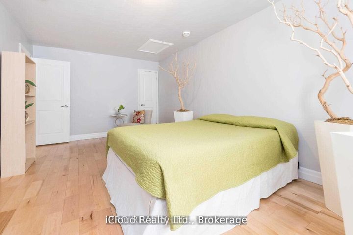 Photo 10 at 18 Sunset Boulevard, Brampton West, Brampton