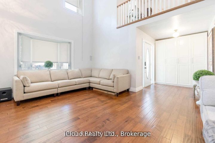 Photo 14 at 18 Sunset Boulevard, Brampton West, Brampton