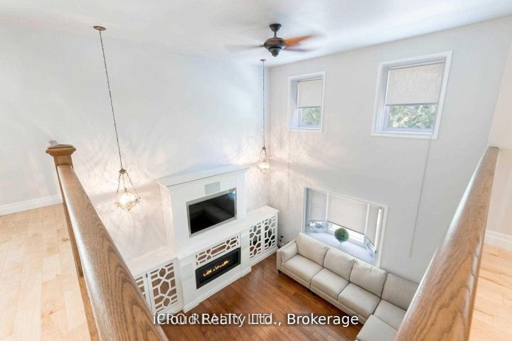 Photo 22 at 18 Sunset Boulevard, Brampton West, Brampton