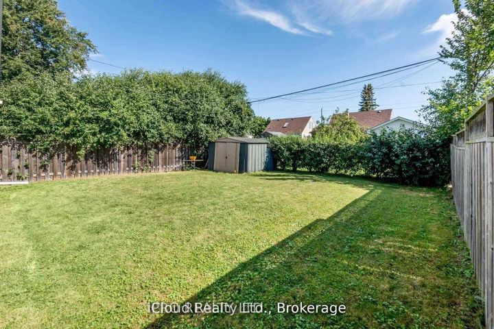 Photo 24 at 18 Sunset Boulevard, Brampton West, Brampton