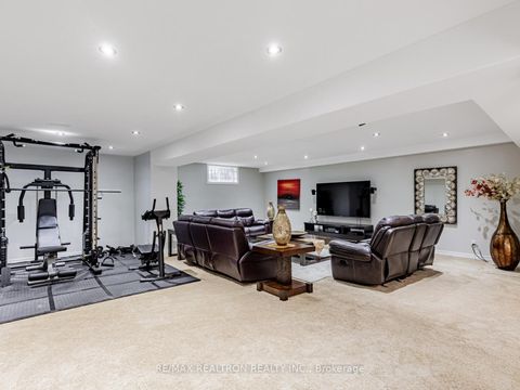 Photo 18 at 33 Carolwood Crescent, Rouge River Estates, Markham