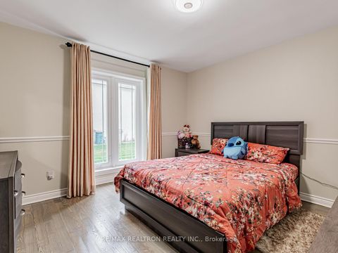 Photo 26 at 33 Carolwood Crescent, Rouge River Estates, Markham