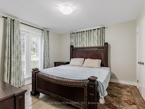 Photo 29 at 33 Carolwood Crescent, Rouge River Estates, Markham