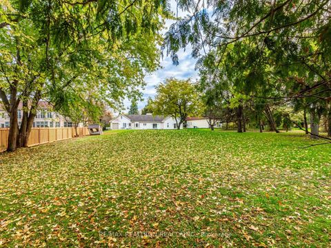 Photo 33 at 33 Carolwood Crescent, Rouge River Estates, Markham