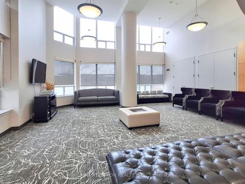 Photo 1 at PH10 - 9017 Leslie Street, Beaver Creek Business Park, Richmond Hill