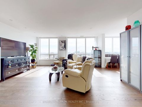 Photo 6 at PH10 - 9017 Leslie Street, Beaver Creek Business Park, Richmond Hill