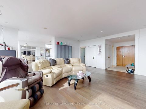 Photo 9 at PH10 - 9017 Leslie Street, Beaver Creek Business Park, Richmond Hill