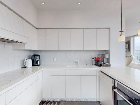 Photo 11 at PH10 - 9017 Leslie Street, Beaver Creek Business Park, Richmond Hill