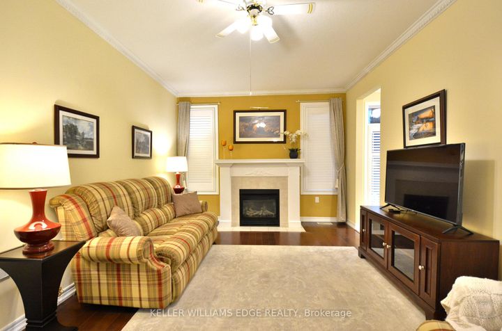 Photo 11 at 41 - 2165 Itabashi Way, Tansley, Burlington