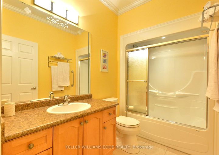 Photo 14 at 41 - 2165 Itabashi Way, Tansley, Burlington