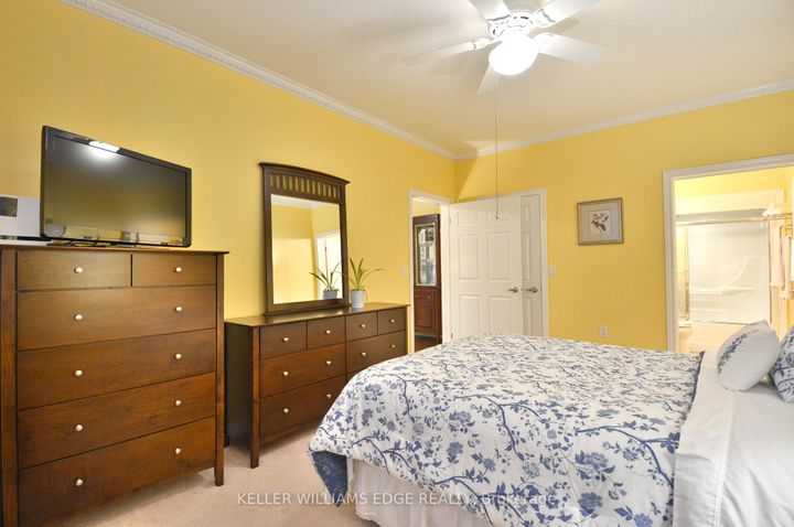 Photo 15 at 41 - 2165 Itabashi Way, Tansley, Burlington