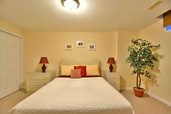 Photo 22 at 41 - 2165 Itabashi Way, Tansley, Burlington