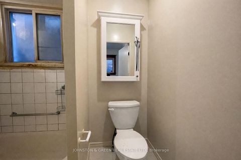 Photo 13 at 154 Glebemount Avenue, East York, Toronto