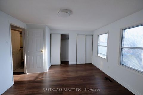 Photo 12 at 10 - 1180 Sandhurst Circle, Agincourt North, Toronto