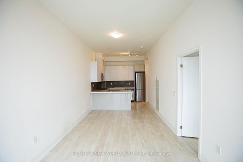 Photo 3 at 527 - 2908 Highway 7 Road, Concord, Vaughan