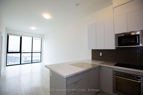 Photo 4 at 527 - 2908 Highway 7 Road, Concord, Vaughan