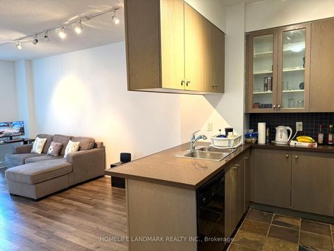 Photo 6 at 311 - 70 Alexander Street, Yonge Corridor, Toronto