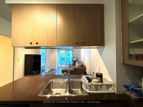 Photo 12 at 311 - 70 Alexander Street, Yonge Corridor, Toronto