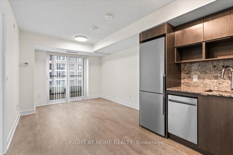 Photo 1 at 521 - 9 Mabelle Avenue, City Centre West, Toronto