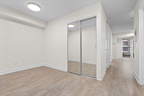 Photo 8 at 521 - 9 Mabelle Avenue, City Centre West, Toronto