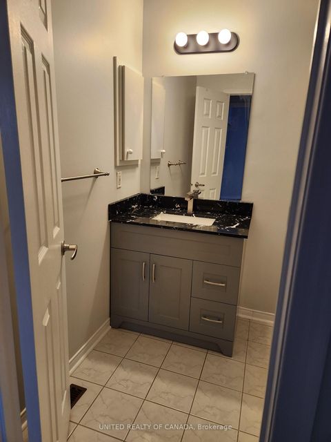 Photo 11 at 110 Dunoon Drive, Maple, Vaughan