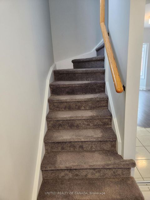 Photo 12 at 110 Dunoon Drive, Maple, Vaughan