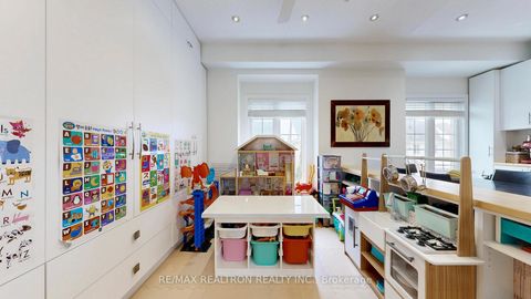 Photo 9 at 56 - 15 Old Colony Road, Oak Ridges Lake Wilcox, Richmond Hill