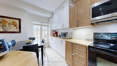 Photo 13 at 56 - 15 Old Colony Road, Oak Ridges Lake Wilcox, Richmond Hill