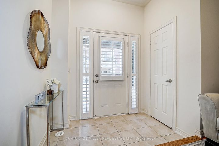 Photo 6 at 465 Manhattan Common, JM Joshua Meadows, Oakville