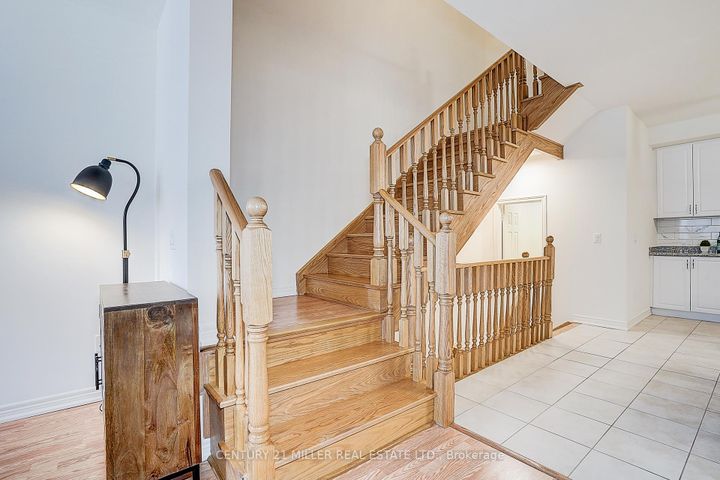 Photo 32 at 465 Manhattan Common, JM Joshua Meadows, Oakville