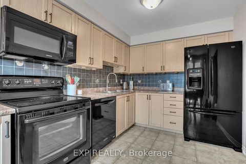 Photo 11 at 8 - 141 Sydenham Wells, Georgian Drive, Barrie