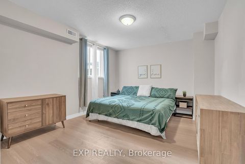 Photo 16 at 8 - 141 Sydenham Wells, Georgian Drive, Barrie