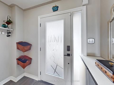 Photo 3 at 62 Crittenden Drive, Keswick South, Georgina